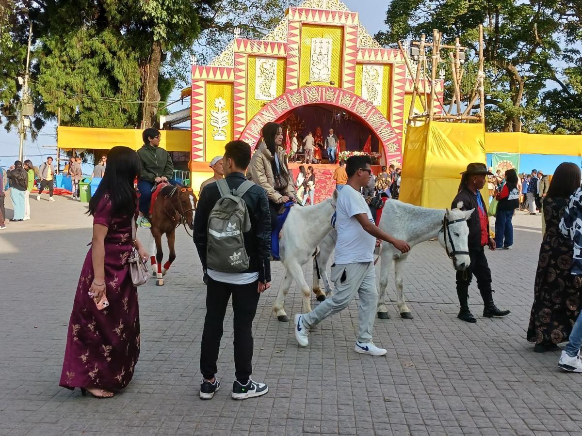 Azalea Holidays On Mall Darjeeling  Exterior photo