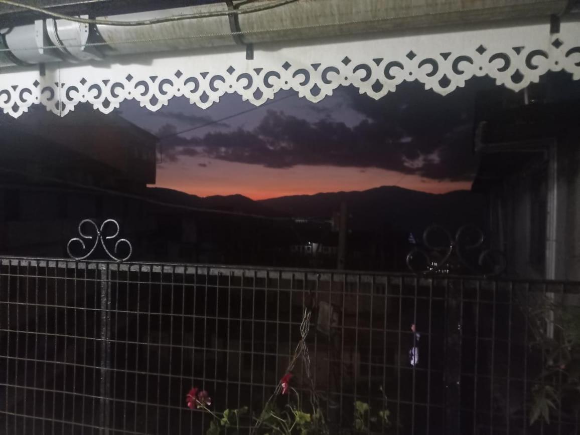 Azalea Holidays On Mall Darjeeling  Exterior photo